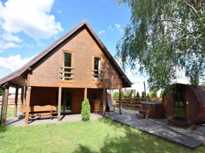 Holiday home with sauna and hot tub at the lake, Nadole